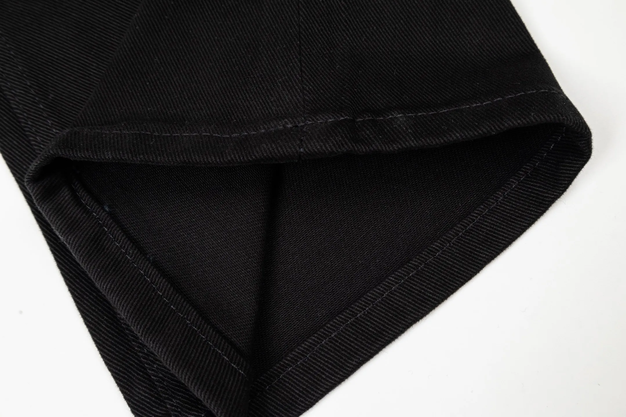 Balenciaga Classic Balenciaga ， ， ， 。 ， ， 。 ， ， 。 ， Versatile， 。 ：1907# ：Black Size：28 30 32 34 36